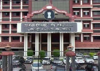 کوویکسین‘ لگوا چکے شخص کا ’کووی شیلڈ‘ لگوانے کا مطالبہ! ہائی کورٹ کا مرکزی حکومت سے جواب طلب