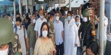 کانگریس جنرل سیکریٹری راہل گاندھی پہنچے سرینگر