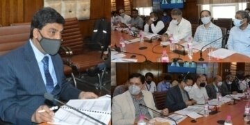 چیف سیکرٹری نے مختلف منصوبوں کی پیش رفت کا جائزہ لیا