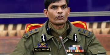 شہر سرینگر میں چار جنگجو سرگرم ، یا تو گرفتار کیا جائے گا یا تو جھڑپوں میں ہلاک کھیل کود کی سرگرمیاں نوجوانوں کوعسکریت اور منشیات سے دور رکھنے میں مدد گار ثابت ہو سکتی ہے / آئی جی پی