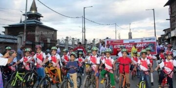 جامع مسجد نوہٹہ سے نگین لیک تک سائکل ریس کا اہتمام