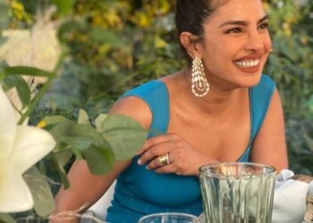 پرینکا چوپڑا نے تھرو بیک تصاویر کے ساتھ گرمیوں کو کہا الوداع- بولیں- ’تم میرے لئے…‘