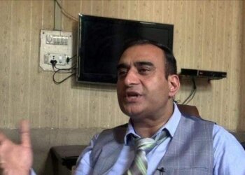 بچوں کےلئے ٹیکہ کاری سکول کھلنے میں مددگار ہوگی ۔ڈاک