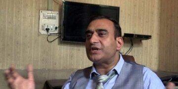 بچوں کےلئے ٹیکہ کاری سکول کھلنے میں مددگار ہوگی ۔ڈاک