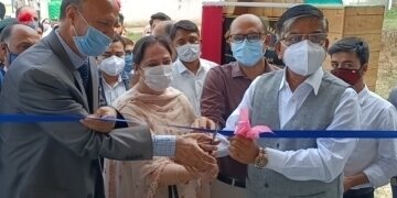 مرکزی وزیر مملکت تعلیم نے جی ڈی سی بارہمولہ میں کانفرنس ہال کا افتتاح کیا