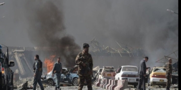 دمشق میں بس کو 2 دھماکوں سے اڑا دیا گیا، 13 افراد ہلاک