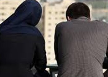 اہلیہ کو بازار میں بھول کر دفتر جانا شوہر کو مہنگا پڑ گیا