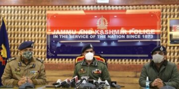 پمبئی اور گوپال پورہ کولگام میں تصادم آرائیاں ، 5عسکریت پسند جاں بحق