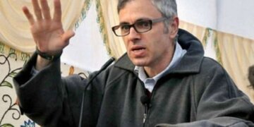 مجھے کوئی سمجھائیں کہ ہائی بریڈ ملی ٹنٹ کیا ہوتا ہے ؟یہ ٹرم صرف یہاں سے سنتا ہوں ۔عمر عبد اللہ