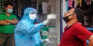 ضلع سرینگر کے مختلف علاقوں میں کورونا ٹیسٹنگ کا عمل تیز
