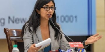 خاتون کی بچوں کو پٹائی، کمیشن کا پولیس کو نوٹس