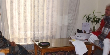 جی او سی 15کارپس نے لیفٹیننٹ گورنر سے ملاقات کی