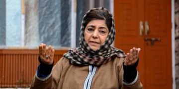 پولیس اہلکاروں کی ہلاکت پر دل چورہوا؛محبوبہ مفتی