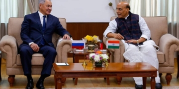 ہندستان اور روس نے دفاعی شعبے میں تعاون بڑھانے کیلئے چار معاہدوں پر دستخط کیے