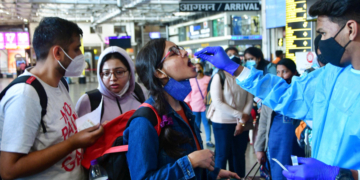 ملک میں کورونا نے اپنی رفتار تیز کردی ایک دن میں22 ہزار سے زائد نئے معاملے درج