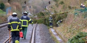 طوفان نے برطانیہ میں تباہی مچادی، 9 افراد ہلاک