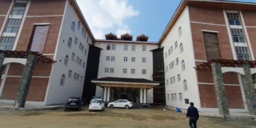 جموں کشمیر میںچار سو صحت بنیادی ڈھانچے کے منصوبے کو 7,177 کروڑ روپے سے شروعات کی گئی