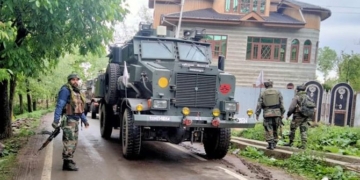 بارہمولہ میں  تصادم:لشکر کا اعلیٰ کمانڈر ساتھی سمیت از جان ، پانچ اہلکار اور عام شہری زخمی