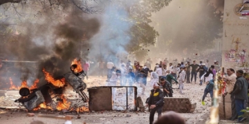 جہانگیرپوری تشدد: پولیس ٹیم پر فائرنگ، ایک ملزم سمیت 14 گرفتار