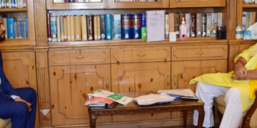 ممبر ڈی ڈی سی سری نگر او رحج کمیٹی آف اِنڈیا کی لیفٹیننٹ گورنر سے ملاقات