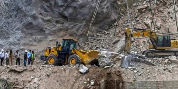 رام بن منہدم ٹنل کے ملبے سے 10مزدوروں کی لاشیں برآمد