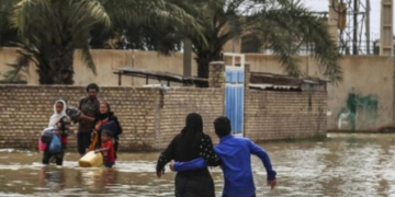 ایران کے صوبہ فارس میں سیلاب، 21افراد ہلاک