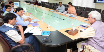 ایل جی نے جموں و کشمیر میں کھیلوں کی سرگرمیوں کا جائزہ لینے کے لیے اعلیٰ سطحی میٹنگ کی صدارت کی