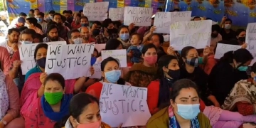 شوپیاں میں کشمیری پنڈت کی ہلاکت کے خلاف جموں میں احتجاج