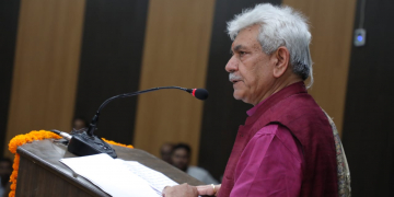 جموں کشمیر کا صنعتی منظر نامہ تبدیل ہوا ،” بدلتے بھارت میں نکھرتا کشمیر “کی تقریب پر ایل جی کا خطاب