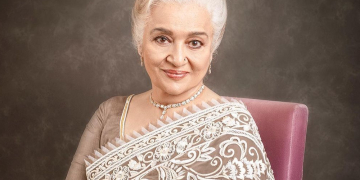 آشا پاریکھ کو پھالکے ایوارڈ