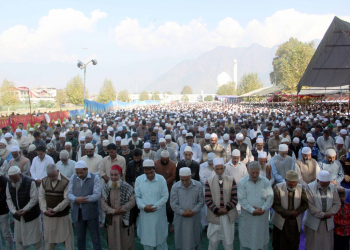 عید میلاد النبیکے سلسلے میں جمعتہ المبارک پر درگاہ حضرتبل میں عظیم اجتماع کا منظر