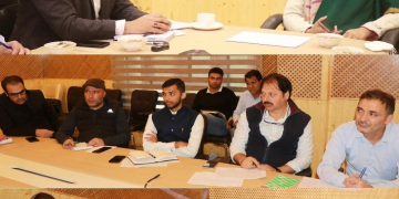 سریتا چوہان نے سری نگر میں سپیشل سمر ی رویژن2022کی پیش رفت کا جائزہ لیا