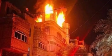 غزہ میں 21 افراد کی نماز جنازہ کے موقع پر رقت آمیز مناظر