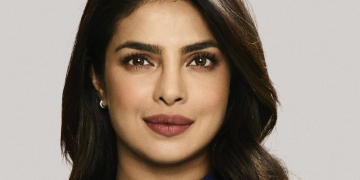 سات بجے کے بعد یوپی میں لگتا ہے ڈر‘،خواتین کے تحفظ پر پرینکا چوپڑا نے کیا پولیس اہلکار سے سوال