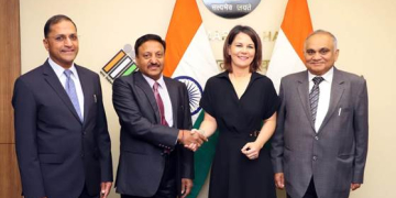 جرمنی کی  وزیرخارجہ نے  الیکشن  کمشنر آف    انڈیا کے ساتھ ملاقات کی