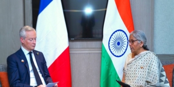  وزیر خزانہ نرملا سیتا رمن نے فرانسیسی وزیر اقتصادیات برونو لی مائر سے ملاقات کی