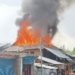 ہندواڑہ میں زبردست آگ لگنے سے 7 دکانیں، رہائشی مکان جل کر خاکستر