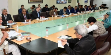 جموں کشمیر میں کاشتکاری کے فروغ کےلئے کسانوں کو ہر ممکن مدد فراہم کی جائے گی ۔ ایل جی