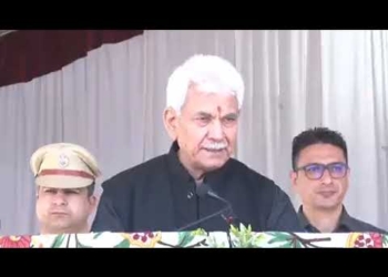 لیفٹیننٹ گورنر منوج سنہا نے بڈگام میں عوامی اجتماع سے خطاب کیا