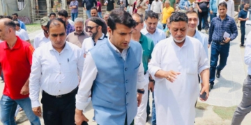 محر الحرام کے پیش نظر انتظامات کے حوالے سےضلع کمشنر سرینگر نے جڈی بل ، میر بہری ڈل اور حسن آباد کا دورہ کیا