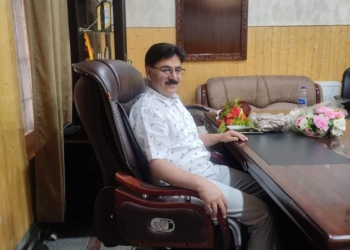 ڈاکٹر اقبال سلیم نے گورنمنٹ میڈیکل کالج میں جنرل سرجری پوسٹ گریجویٹ کے شعبے کا بطور سربراہ چارج سنبھالا