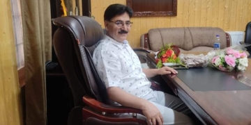 ڈاکٹر اقبال سلیم نے گورنمنٹ میڈیکل کالج میں جنرل سرجری پوسٹ گریجویٹ کے شعبے کا بطور سربراہ چارج سنبھالا