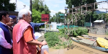 منوج سنہا نے سیلابی صورتحال کا از خود جائزہ لیا