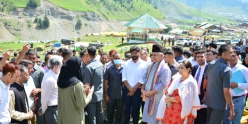 لیفٹیننٹ گورنر نے سونہ مرگ میں ” گولڈن گلوری ایکو پارک“ کا اِفتتاح کیا