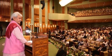 جموں و کشمیر کے 7000 اسکولوں کی اپ گریڈیشن کے لیے فنڈز فراہم کیے جائیں گے۔ایل جی سنہا