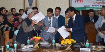 سرینگر میں چیف سیکریٹری کی قیادت میں اعلیٰ عوامی دربار کا انعقاد