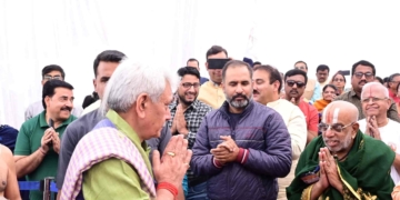 لیفٹیننٹ گورنر نے سری نگر میں جگد گورو سری رامانوجا چاریہ سرسوتی بھنڈارام ڈیجیٹل لائبریری اور سری یدو گیری یاتھیرا جامٹھ برانچ کشمیر کا اِفتتاح کیا