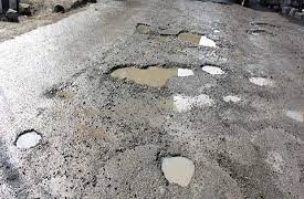 لڑی سرگفوارہ میں سڑک کی حالت انتہائی خستہ 