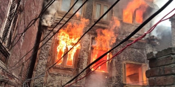 شالہ کدل سرینگر میں آگ کی بھیانک واردات