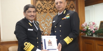 ایڈمرل کرن دیش مکھ نے چیف آف مٹیریل  کے طور پر چارج سنبھالا